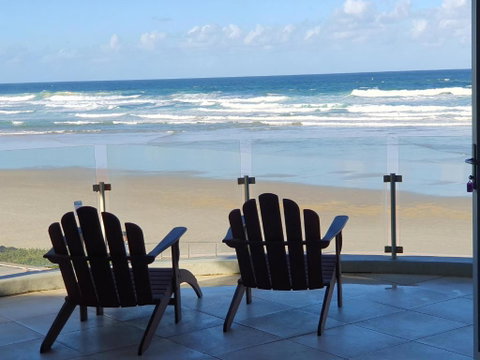 Sanbah-Surf, Views, Beach - Surfers Gold Coast 0