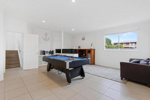 Sanctuary Lodge By Ready Set Stay - BYO LINEN & TOWELS - Surfers Gold Coast 1