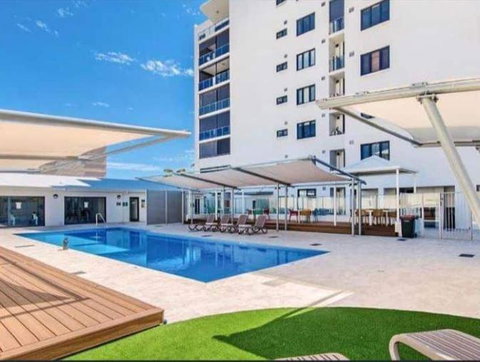 Rockingham Waterfront At Nautilus - Surfers Gold Coast 0