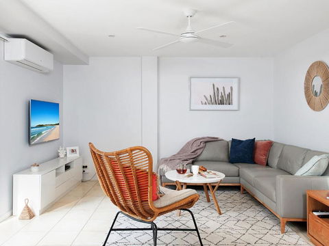 Sandcastle Shores - Surfers Gold Coast 1