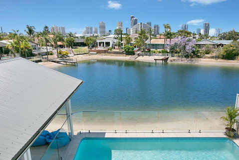 Sandy Cove - Surfers Gold Coast 2