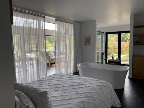 Shibui Lilydale Luxury Romance - Surfers Gold Coast 1
