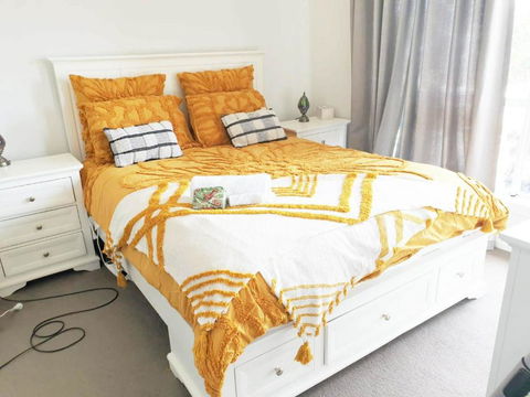 Snug & Cozy Ensuite In A New House - Surfers Gold Coast 0