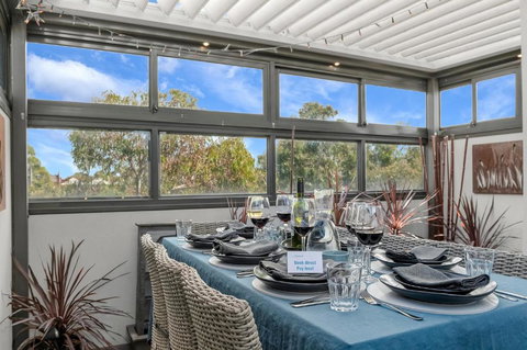 StayCentral - Thornbury Entertainer Townhouse - Surfers Gold Coast 0