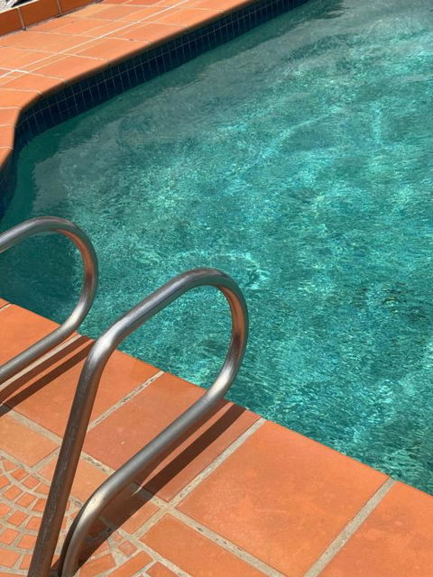 Surfers Paradise - Beachfront Apartment - Surfers Gold Coast 1