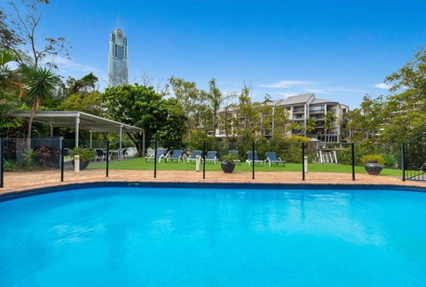 The Hideaway - Riverside Central Surfers 2BR Apartment With Parking And Pool - Surfers Gold Coast 1