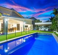 Beachside Holiday Escape - Surfers Gold Coast
