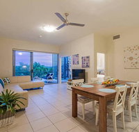 Beachside penthouse with 360views - Surfers Gold Coast