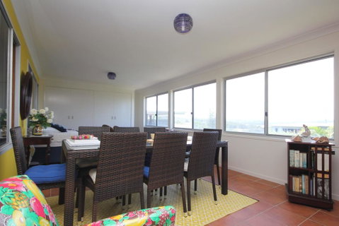 BEACHVIEW - 14 Second Ave , Bonny Hills - Surfers Gold Coast 3