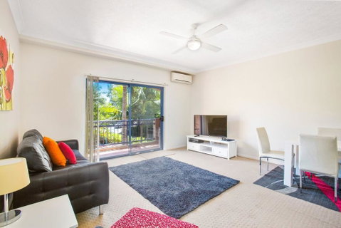 Bella Mare Beachside Apartments - Surfers Gold Coast 2
