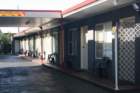 Benjamin Singleton Motel - Surfers Gold Coast 2