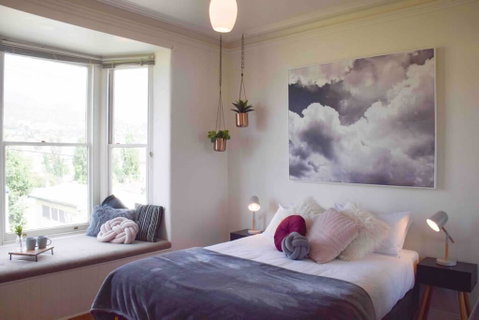 Best Location In Hobart! Luxury 4 Bedroom With Stunning Views - Surfers Gold Coast 1