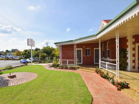 Billabong Wangaratta - Surfers Gold Coast 1