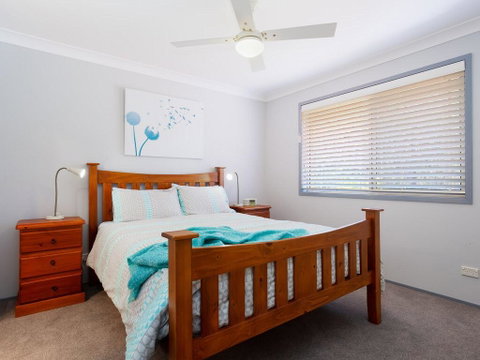 Blue Bay, 83a Rocky Point Road - Foxtel & Air Conditioning Downstairs - Surfers Gold Coast 3