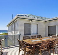Blue Horizon - beachfront with fireplace - Surfers Gold Coast