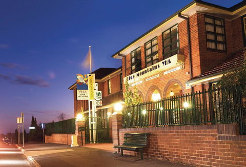 Blue Mountains YHA - Surfers Gold Coast 0