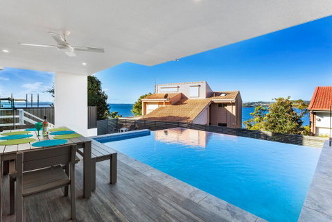 Blue Water Splendour - Infinity Pool And Amazing Views!! - Surfers Gold Coast 0