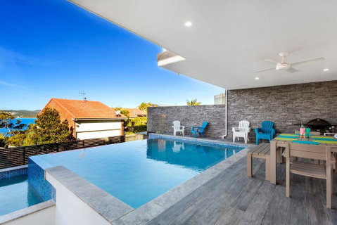 Blue Water Splendour - Infinity Pool And Amazing Views!! - Surfers Gold Coast 1