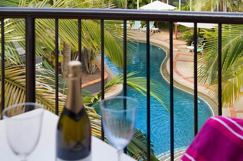 Blue Waters Apartments - Surfers Gold Coast 2