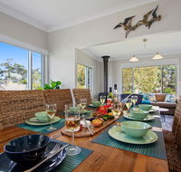 Blue Waters Cottage - 120m to Jervis Bay - Surfers Gold Coast