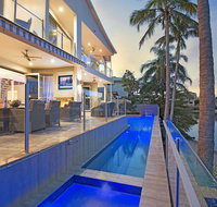 Blue Waters Retreat - Surfers Gold Coast