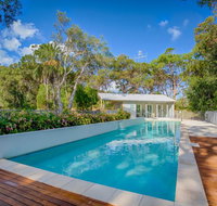 Bluewater 3 - Rainbow Shores - Surfers Gold Coast