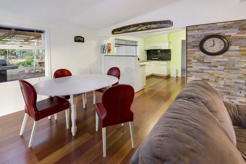 Bluff View River House - Stunning Riverfront - Surfers Gold Coast 2