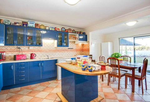 Boathouse Bunbury Bed & Breakfast - Surfers Gold Coast 3