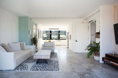 The Treehouse Penthouse - Surfers Gold Coast 1