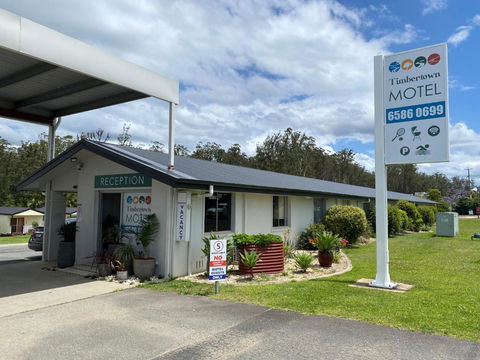 Timbertown Motel - Surfers Gold Coast 0