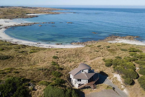 Wave Retreat, King Island - Surfers Gold Coast 0
