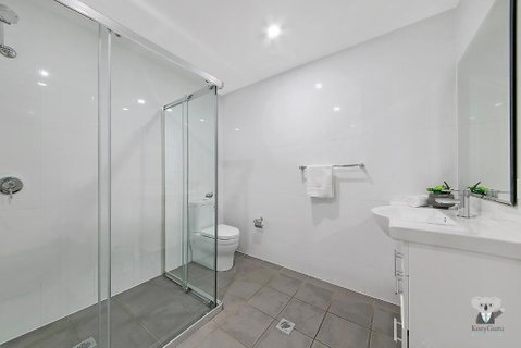 WARRICK FRAM 3 BEDS APT FREE PARKING WALK TO WESTFIELD CLOSE TO HOSPITAL NWF003 - Surfers Gold Coast 3