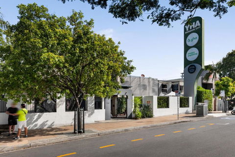 YHA Brisbane City - Surfers Gold Coast 1