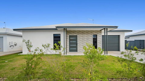 Berrimah Cozy Retreat - Surfers Gold Coast 2
