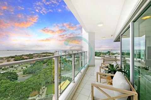 ZEN TOWERS: Cozy Executive 3-BR Family Apt In Darwin City - Surfers Gold Coast 0