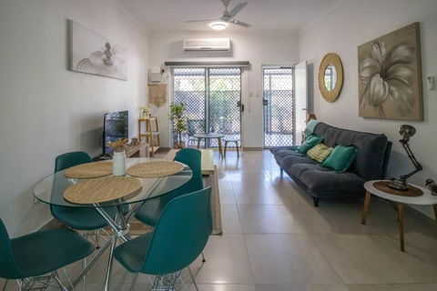 ZEN GARDEN - COZY 2-BR + Modern Design W/ Aircon - Surfers Gold Coast 0