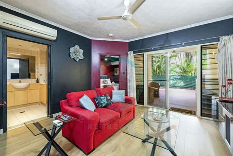 ZEN MARKETS - Boutique 1-BR Apt Near Parap Markets - Surfers Gold Coast 0