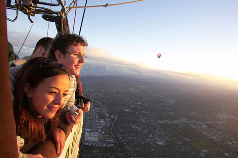 Melbourne Balloon Flights, The Peaceful Adventure - Surfers Gold Coast 1