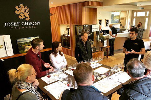 Tamar Valley Wine And Gin Tour With Lunch - Surfers Gold Coast 0