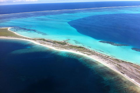 Abrolhos Islands Fixed-Wing Scenic Flight - Surfers Gold Coast 1