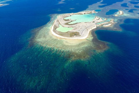 Abrolhos Islands Fixed-Wing Scenic Flight - Surfers Gold Coast 4