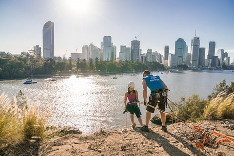 Abseiling The Kangaroo Point Cliffs In Brisbane - Surfers Gold Coast 1