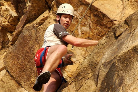 Rock Climbing At The Kangaroo Point Cliffs In Brisbane - Surfers Gold Coast 0