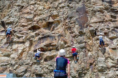 Rock Climbing At The Kangaroo Point Cliffs In Brisbane - Surfers Gold Coast 2