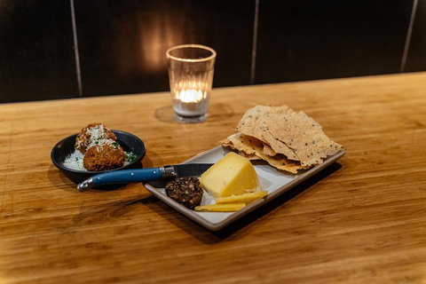 The Flavors Of Perth: Fremantle Wine & Bites Private Tour - Surfers Gold Coast 4