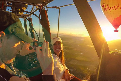 Hot Air Ballooning Tour From Cairns - Surfers Gold Coast 1