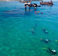 Adventure Moreton Island Scuba Dive Tour - Surfers Gold Coast