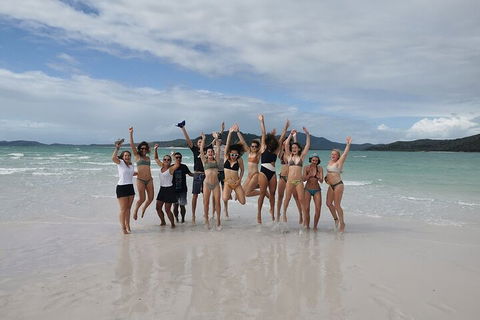 2-Night Whitsundays Sailing Cruise Incl. Whitehaven Beach & Great Barrier Reef - Surfers Gold Coast 4