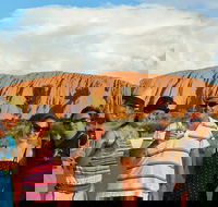 Ayers Rock Day Trip from Alice Springs Including Uluru Kata Tjuta and Sunset BBQ Dinner - Surfers Gold Coast