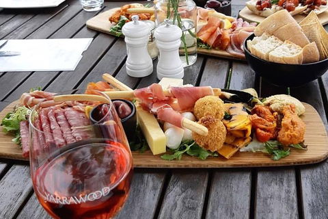 CHEVY CONVERTIBLE Package For 4 -Wine Lunch Cheese & Chocolate From Yarra Valley - Surfers Gold Coast 0